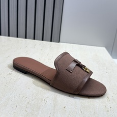 (配全套飞机盒)莞货 代购级 LORO PIANA 诺悠.翩雅 2026春夏新色粗跟流苏拼色一字拖高跟女 (配全套飞机盒)莞货 代购级 LORO PIANA 诺悠.翩雅 2026春夏新色粗跟流苏拼色一字拖高跟女