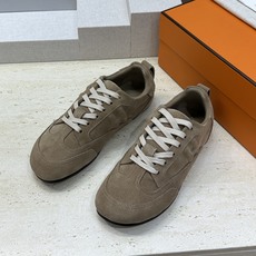 工厂价:女码/男码+10爱马仕 Hermes 2026春夏情侣系列新款 Master 休闲系带百搭运动徳 工厂价:女码/男码+10爱马仕 Hermes 2026春夏情侣系列新款 Master 休闲系带百搭运动徳