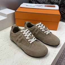 工厂价:女码/男码+10爱马仕 Hermes 2026春夏情侣系列新款 Master 休闲系带百搭运动徳 工厂价:女码/男码+10爱马仕 Hermes 2026春夏情侣系列新款 Master 休闲系带百搭运动徳