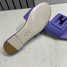 芬迪 Fendi 2026春夏新款果冻色懒人沙滩女鞋 F家字母logo平底圆头镂空露趾凉拖鞋材质:鞋面进 芬迪 Fendi 2026春夏新款果冻色懒人沙滩女鞋 F家字母logo平底圆头镂空露趾凉拖鞋材质:鞋面进