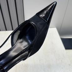 SAINT LAURENT PARIS 圣罗兰2026春夏新款高跟尖头女鞋 YSL字母logo明星同款 SAINT LAURENT PARIS 圣罗兰2026春夏新款高跟尖头女鞋 YSL字母logo明星同款