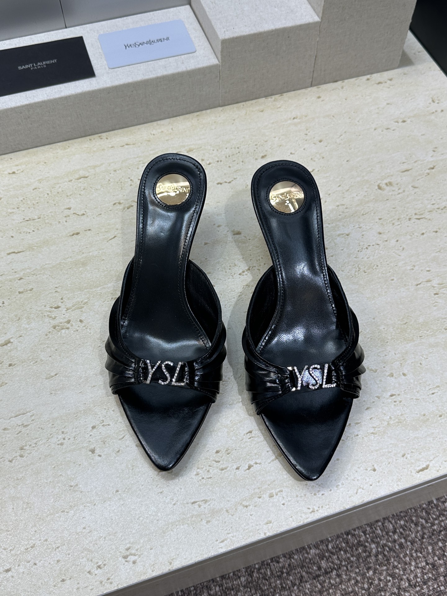 SAINT LAURENT PARIS 圣罗兰2026早春新款中跟水钻女鞋  YSL字母logo五金扣明