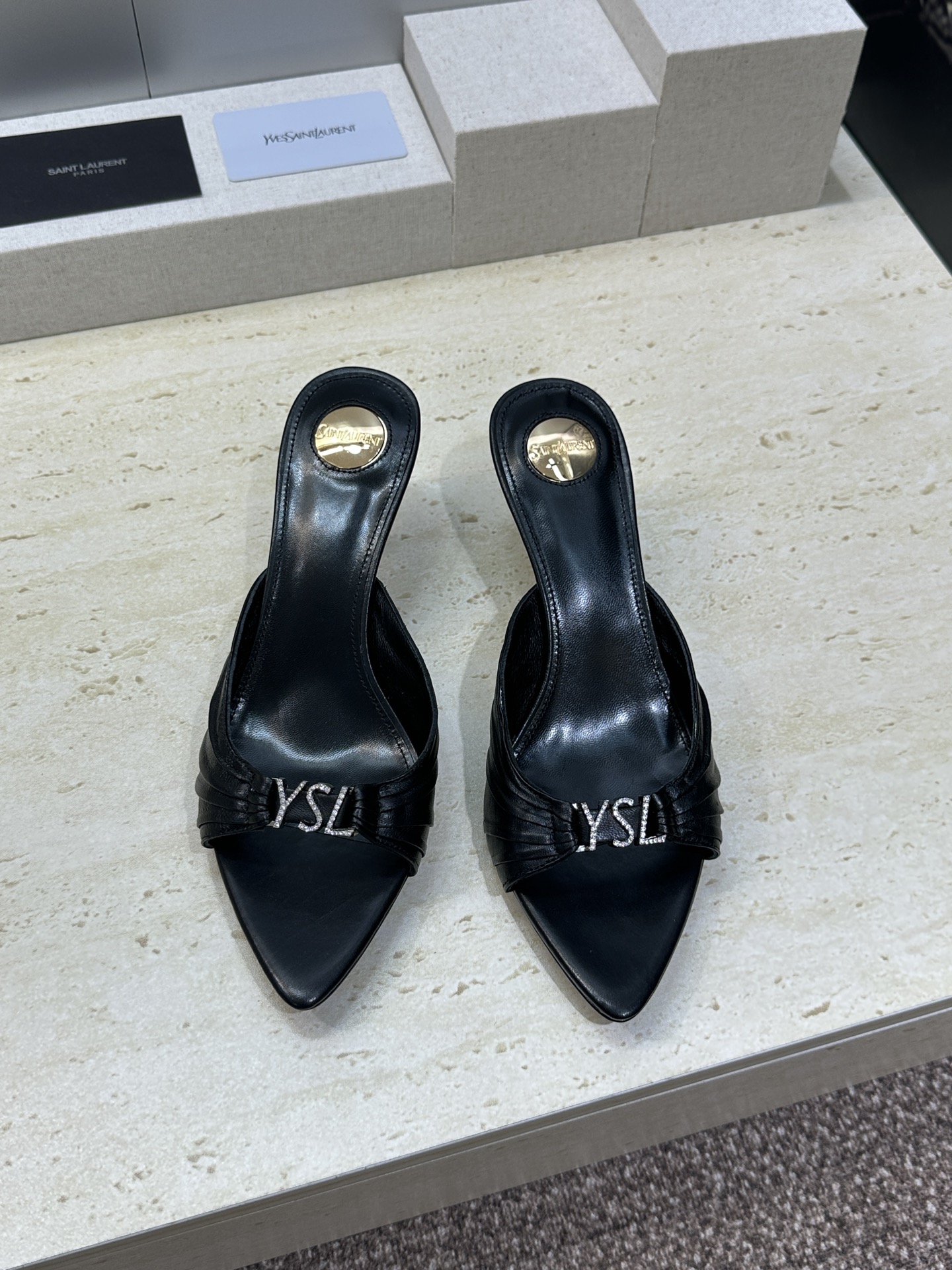 SAINT LAURENT PARIS 圣罗兰2026早春新款中跟水钻女鞋  YSL字母logo五金扣明