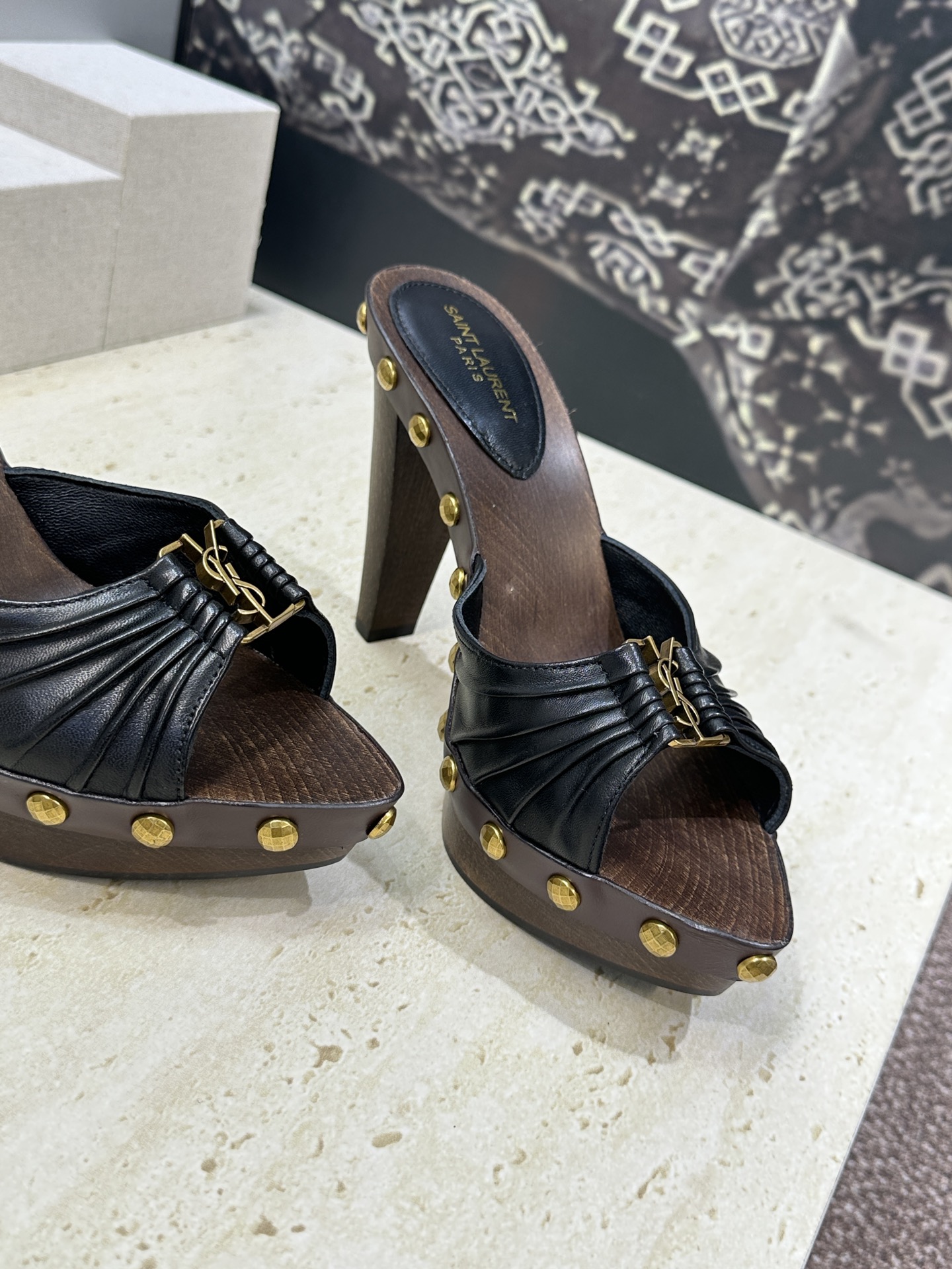 SAINT LAURENT PARIS 圣罗兰2026春夏新款中跟木底防水台女鞋  YSL字母logo五