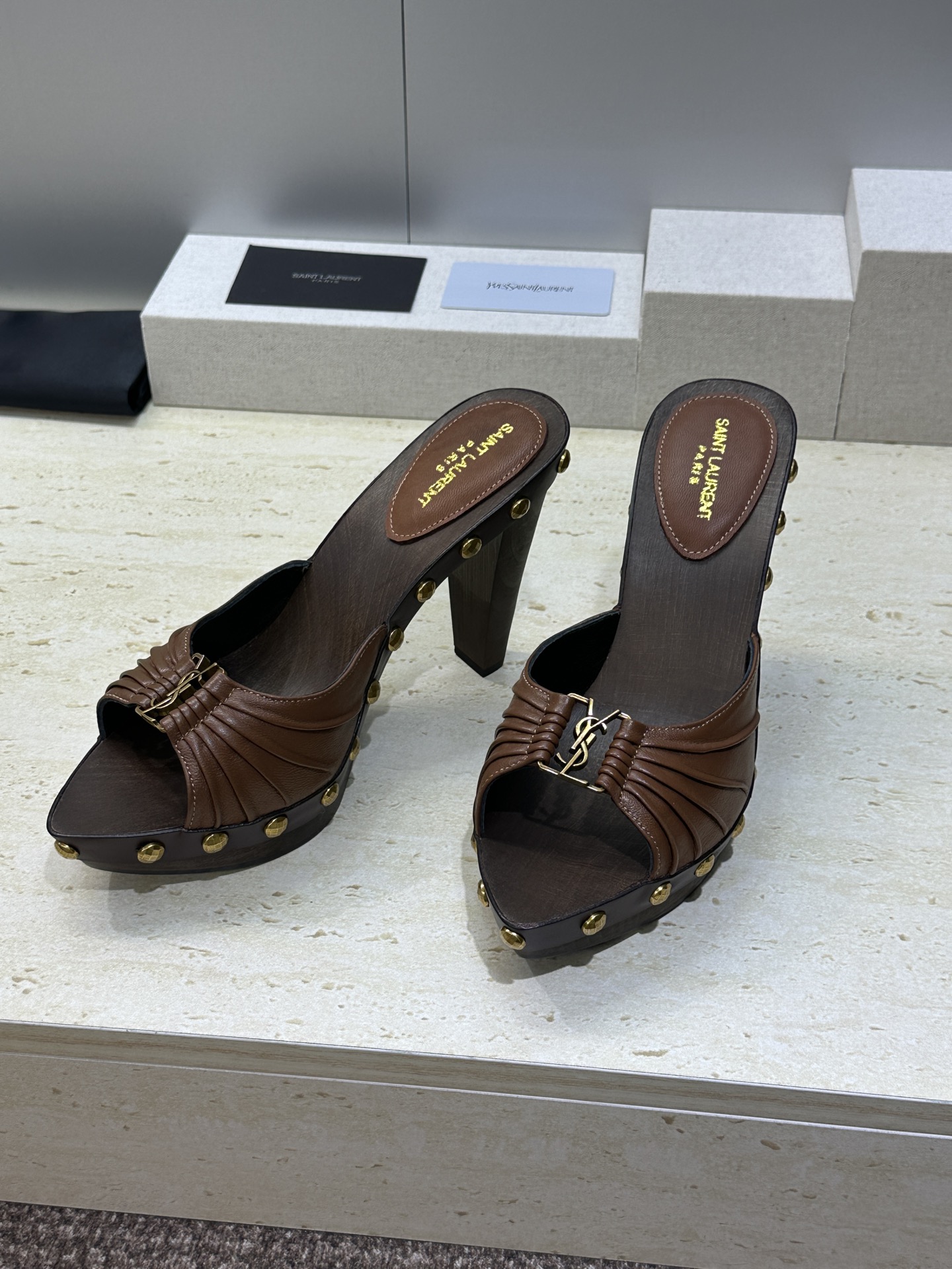 SAINT LAURENT PARIS 圣罗兰2026春夏新款中跟木底防水台女鞋  YSL字母logo五