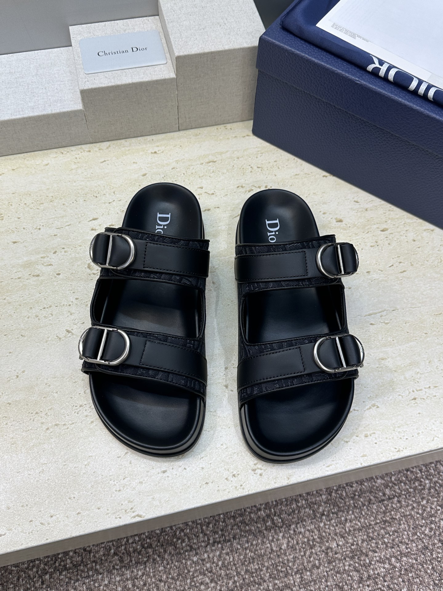 Dior 迪奥 2026春夏走秀新款Alias沙滩男鞋 CD字母logo 五金扣Oblique老花明星同