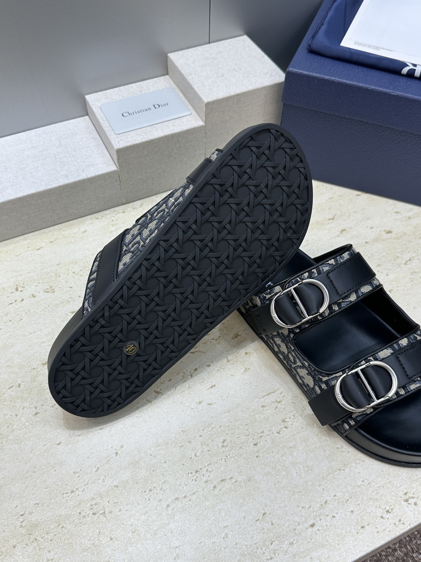 Dior 迪奥 2026春夏走秀新款Alias沙滩男鞋 CD字母logo 五金扣Oblique老花明星同
