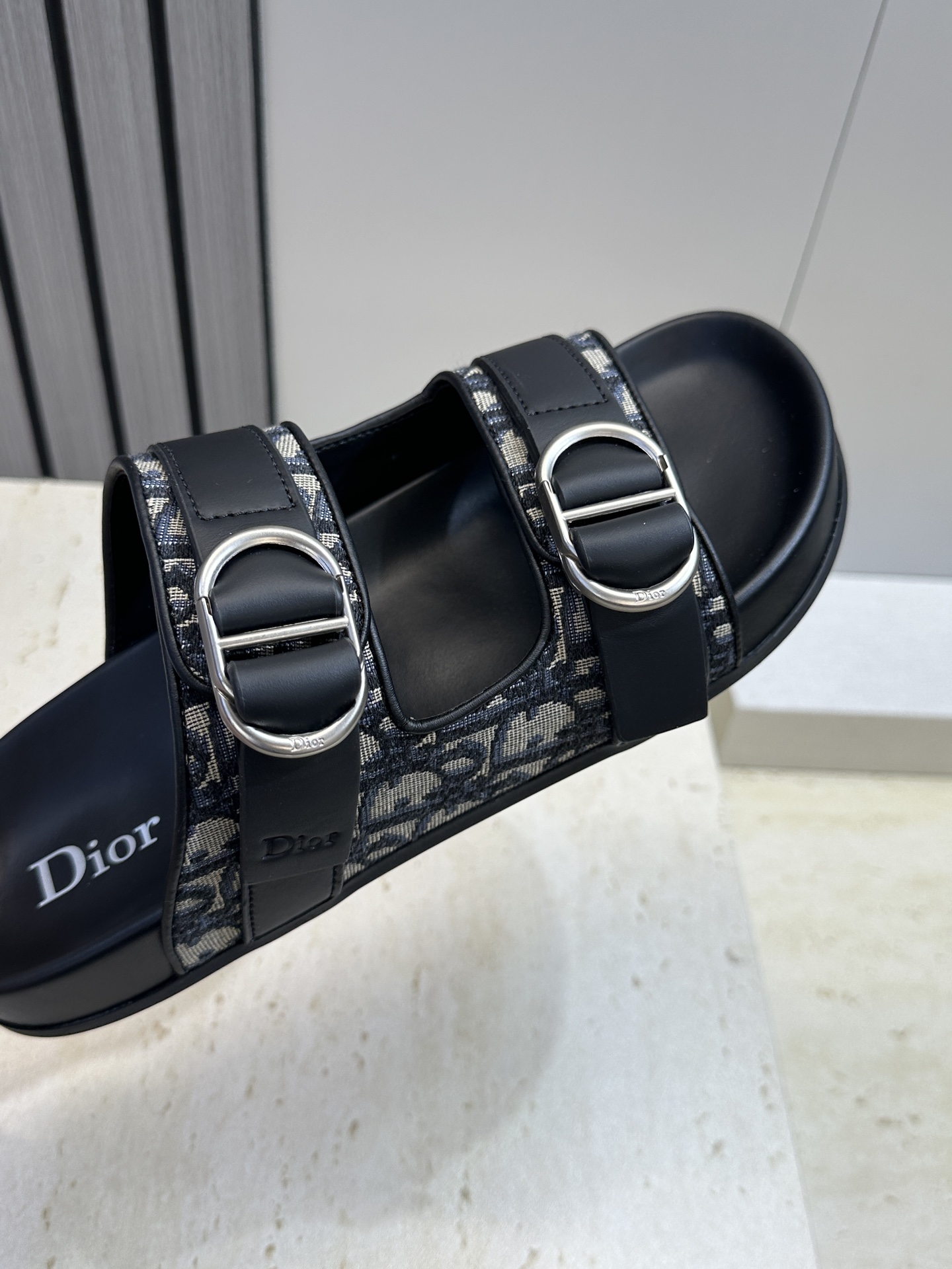 Dior 迪奥 2026春夏走秀新款Alias沙滩男鞋 CD字母logo 五金扣Oblique老花明星同