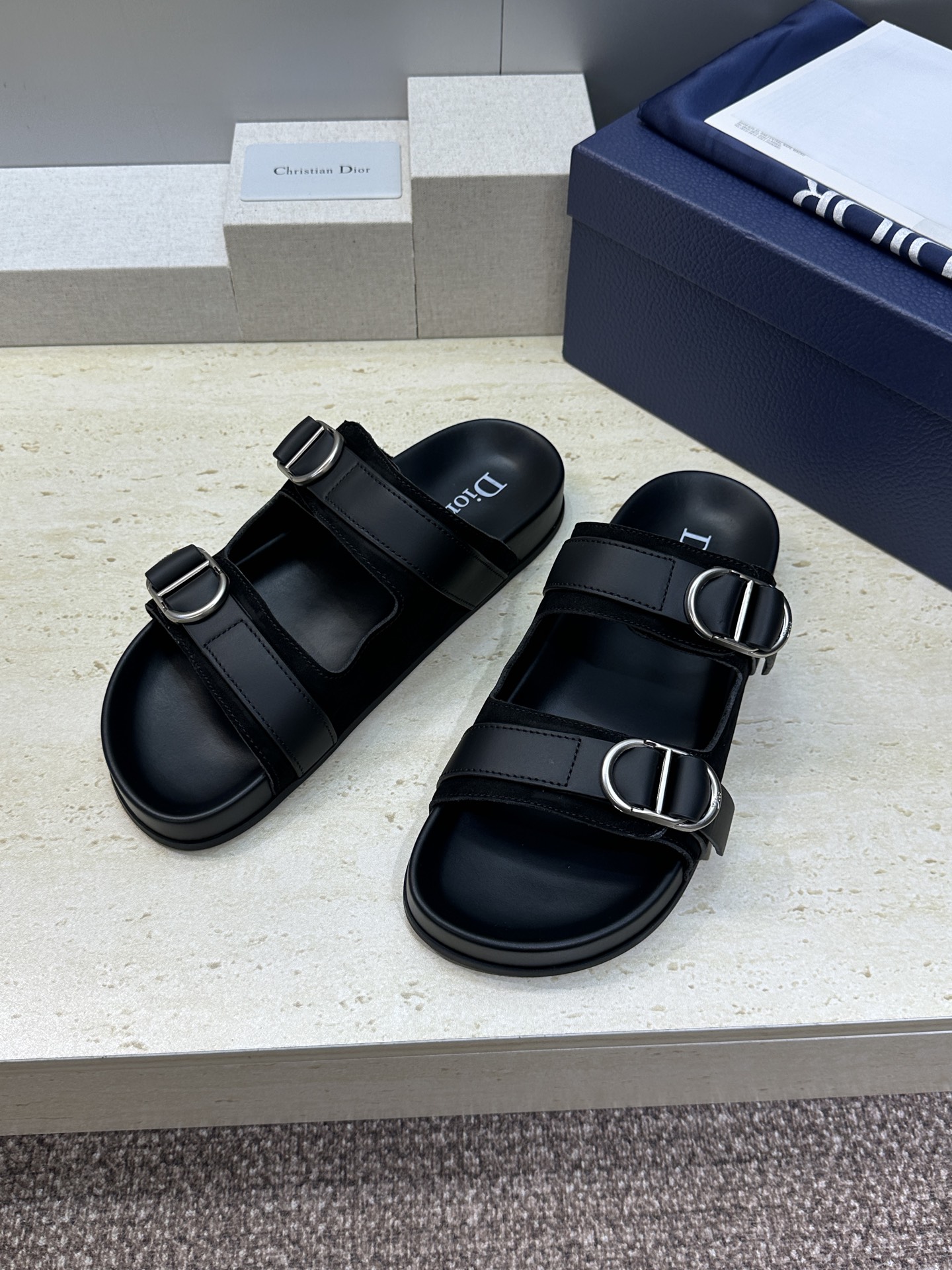 Dior 迪奥 2026春夏走秀新款Alias沙滩男鞋 CD字母logo 五金扣Oblique老花明星同