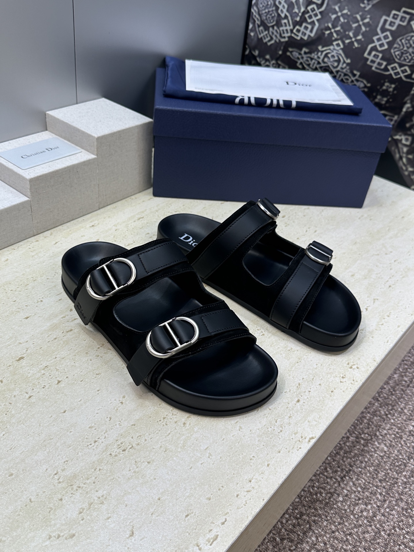 Dior 迪奥 2026春夏走秀新款Alias沙滩男鞋 CD字母logo 五金扣Oblique老花明星同