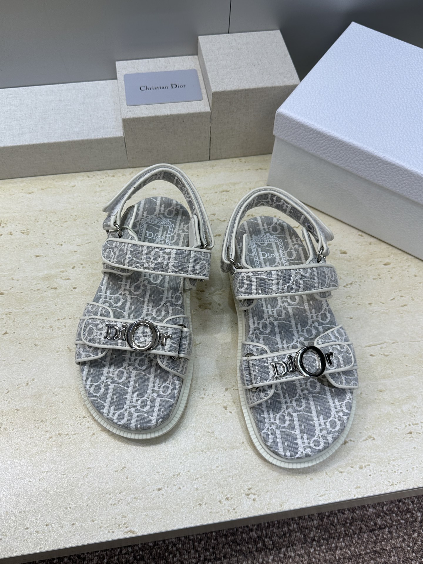 迪奥 Dior 2026春夏走秀新款 My 魔术贴厚底休闲女鞋 CD字母logo五金扣 Oblique印