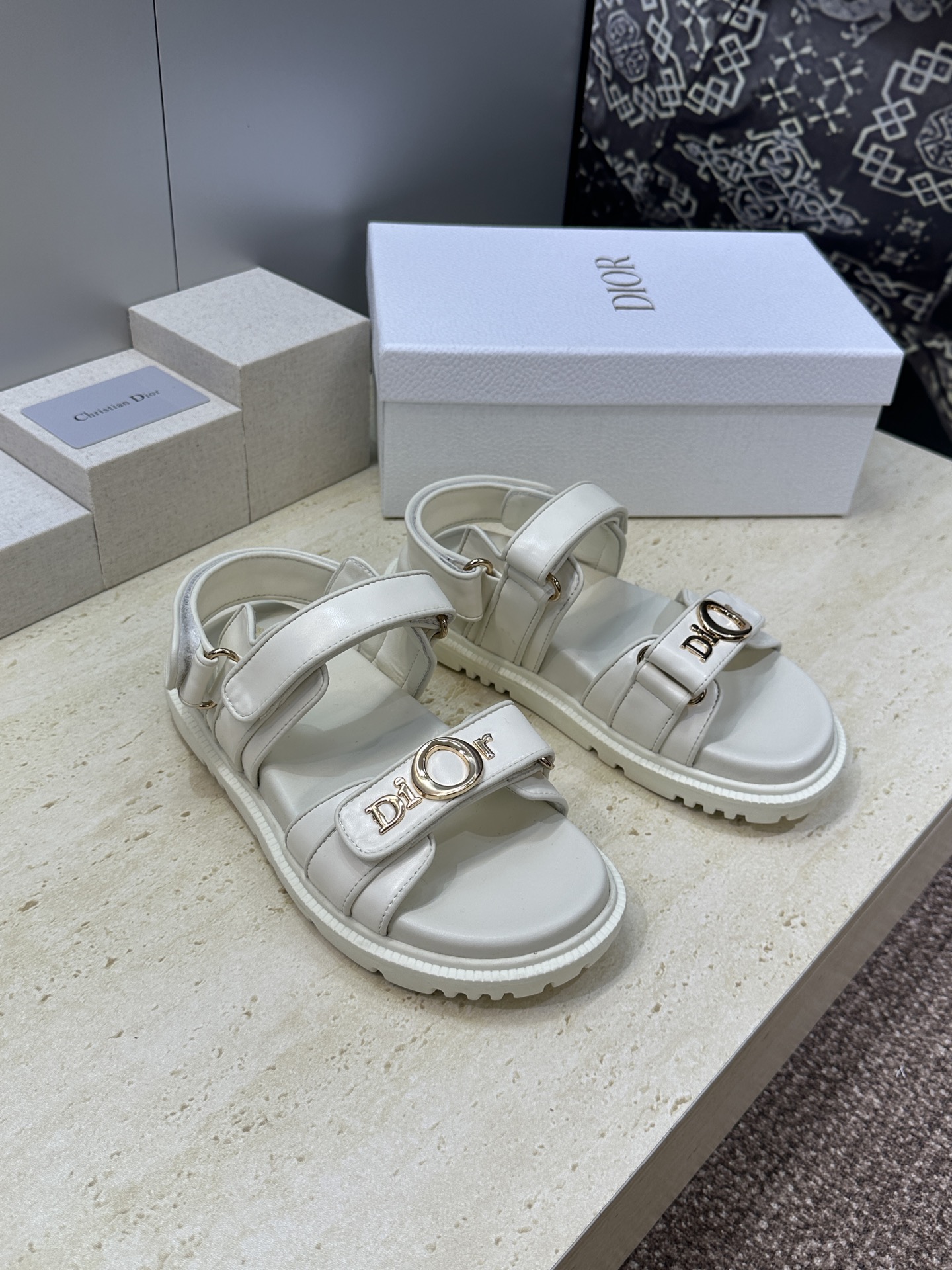 迪奥 Dior 2026春夏走秀新款 My 魔术贴厚底休闲女鞋 CD字母logo五金扣 Oblique印