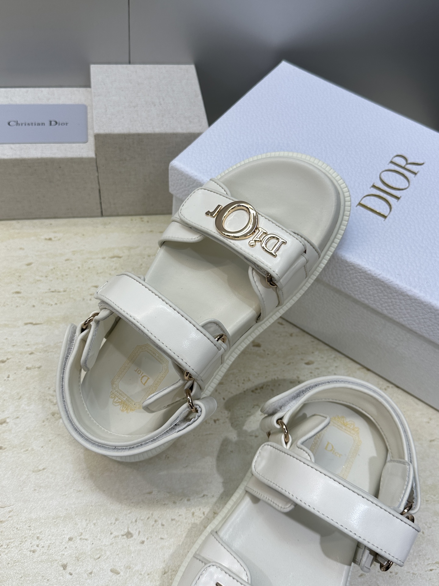 迪奥 Dior 2026春夏走秀新款 My 魔术贴厚底休闲女鞋 CD字母logo五金扣 Oblique印
