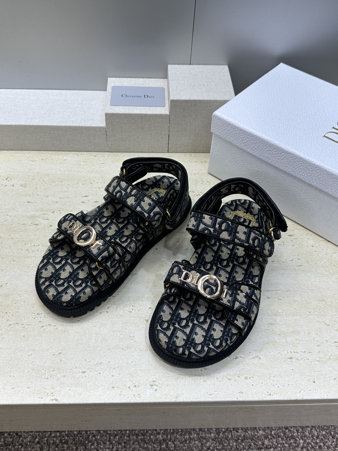 迪奥 Dior 2026春夏走秀新款 My 魔术贴厚底休闲女鞋 CD字母logo五金扣 Oblique印