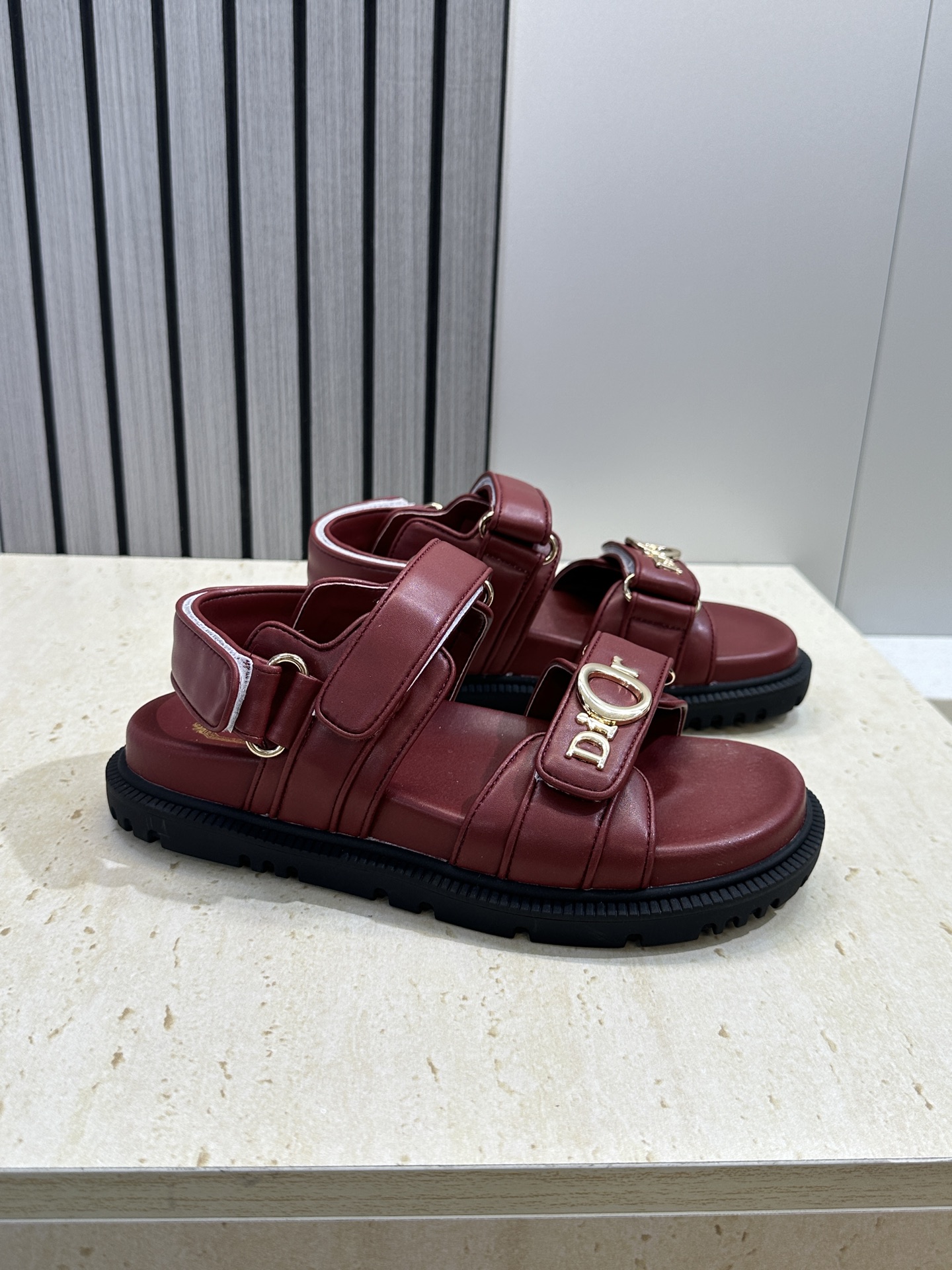 迪奥 Dior 2026春夏走秀新款 My 魔术贴厚底休闲女鞋 CD字母logo五金扣 Oblique印