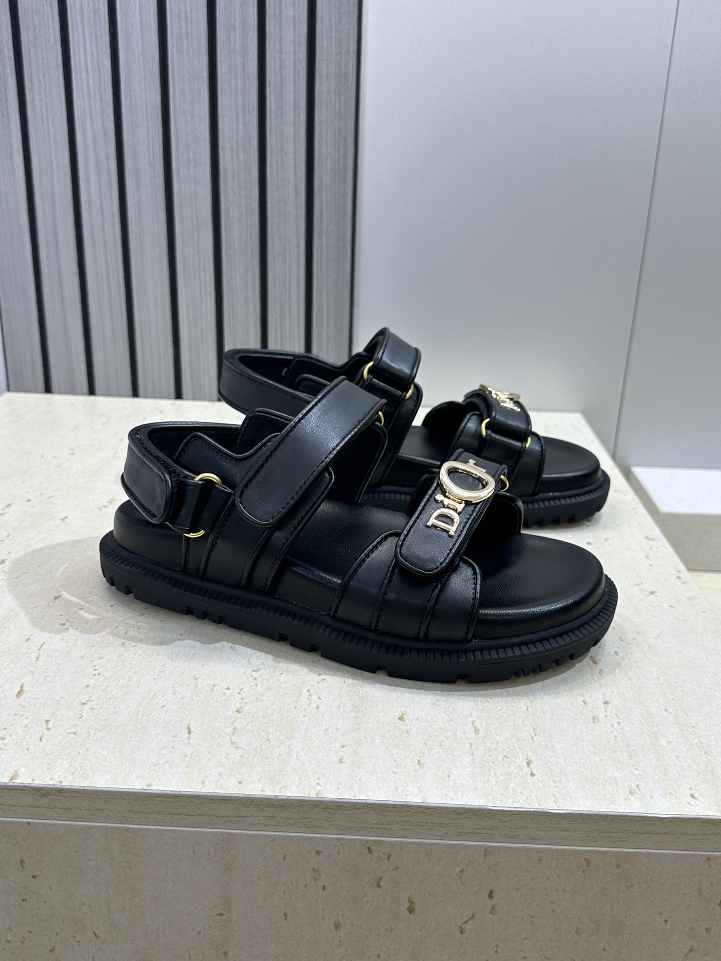 迪奥 Dior 2026春夏走秀新款 My 魔术贴厚底休闲女鞋 CD字母logo五金扣 Oblique印