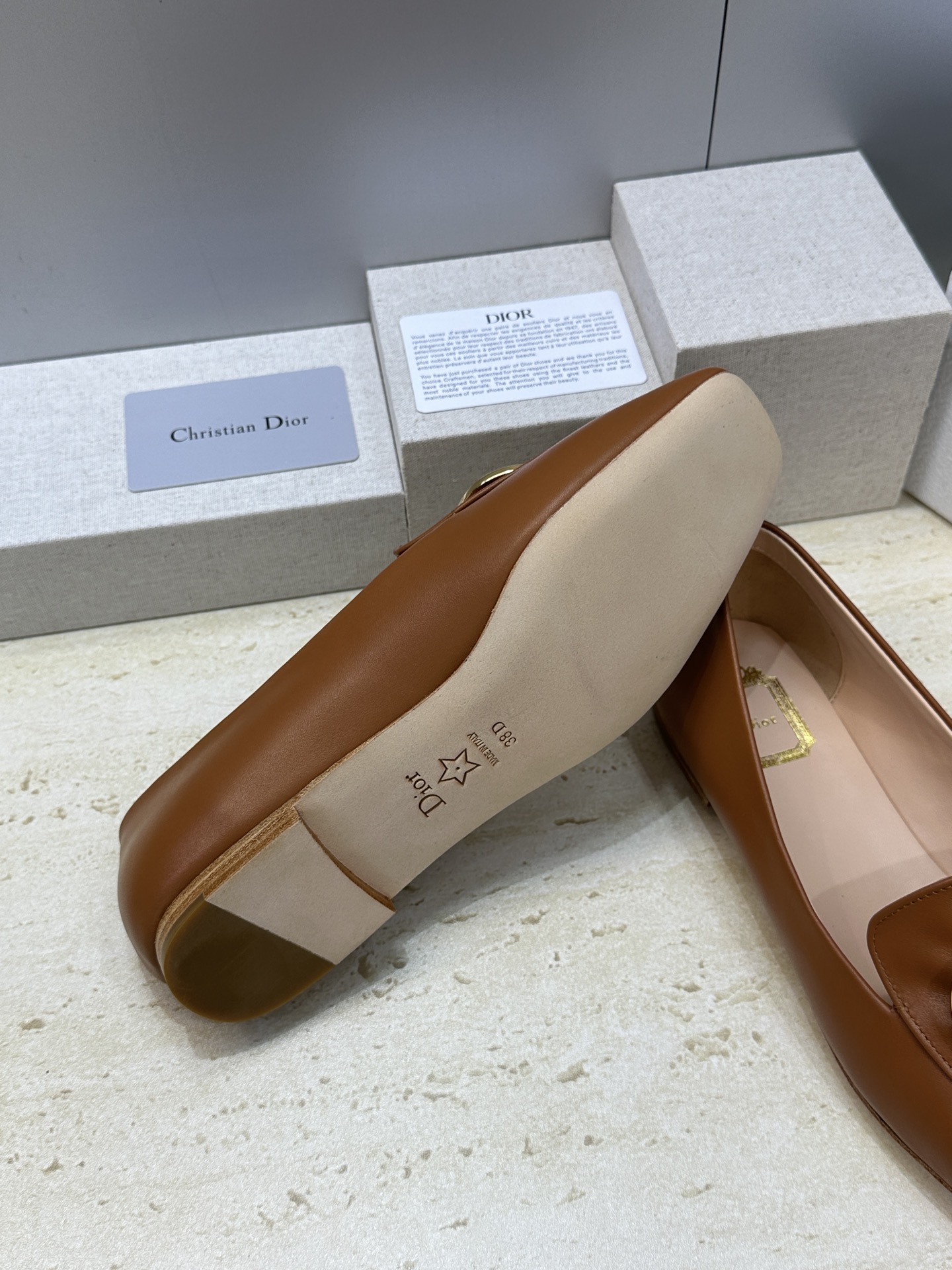 Dior 迪奥2026春夏新款 Medallion平底方头玛丽珍芭蕾舞娃娃女鞋 CD字母logo五金扣时