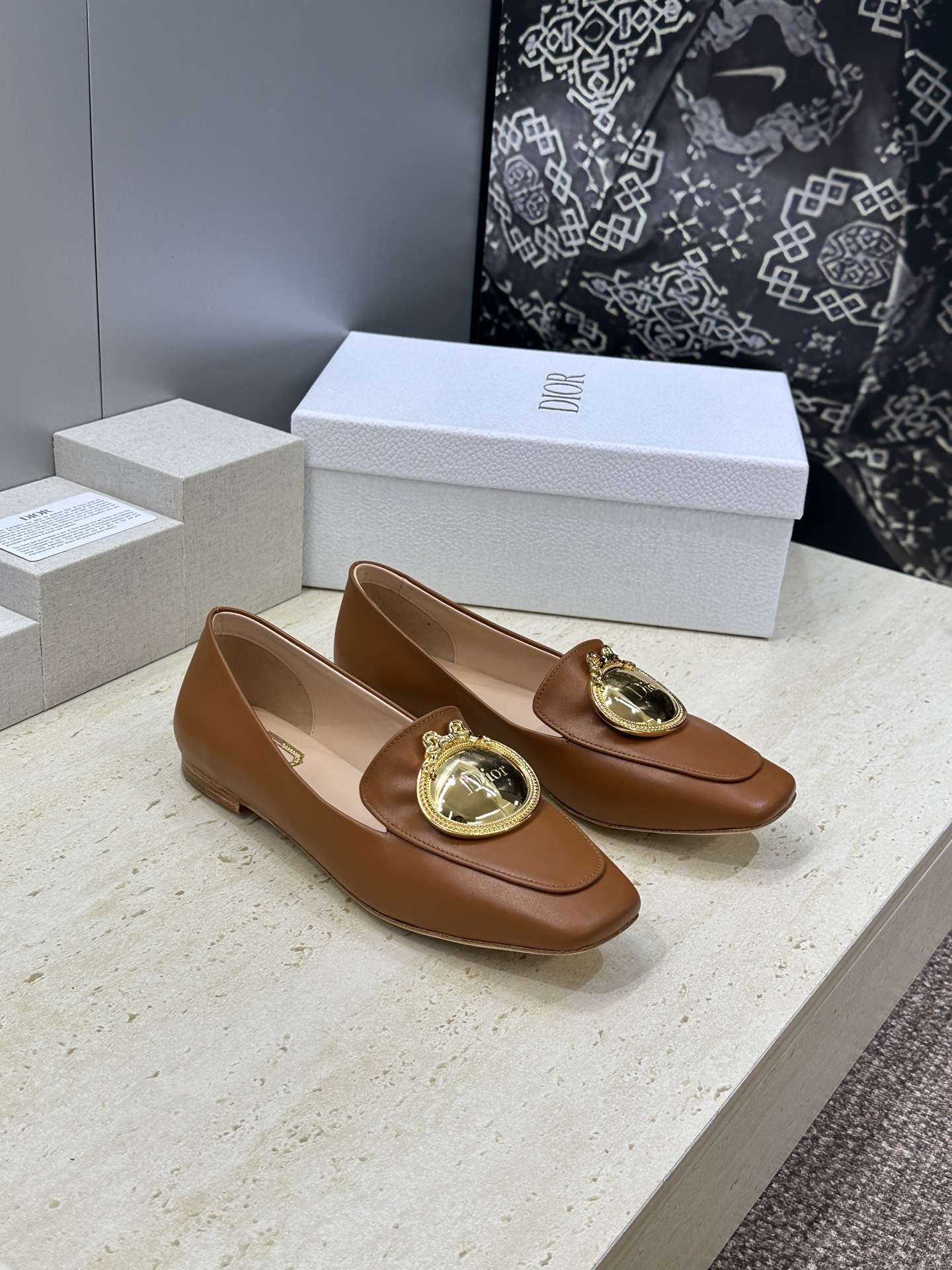 Dior 迪奥2026春夏新款 Medallion平底方头玛丽珍芭蕾舞娃娃女鞋 CD字母logo五金扣时