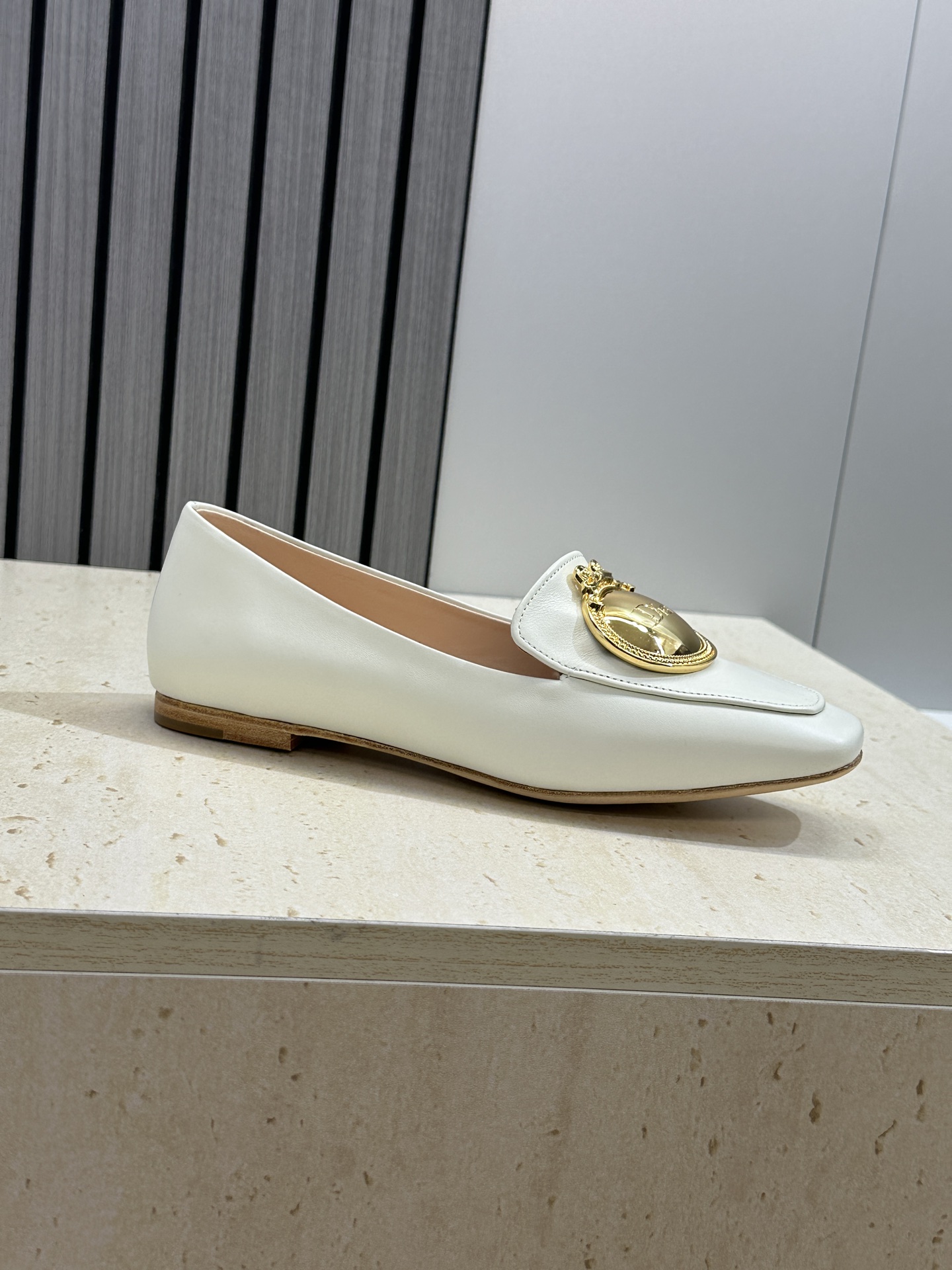 Dior 迪奥2026春夏新款 Medallion平底方头玛丽珍芭蕾舞娃娃女鞋 CD字母logo五金扣时