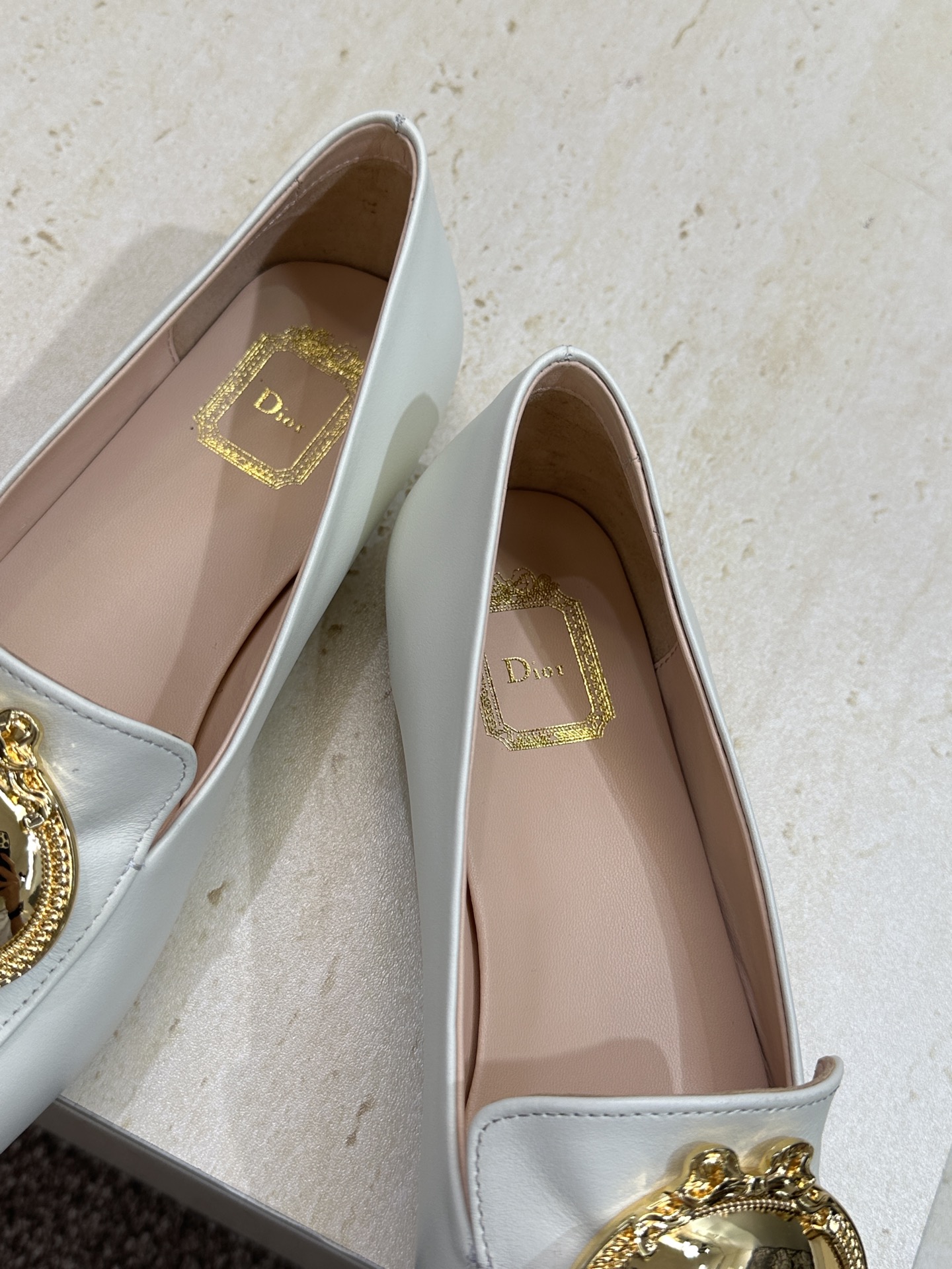 Dior 迪奥2026春夏新款 Medallion平底方头玛丽珍芭蕾舞娃娃女鞋 CD字母logo五金扣时