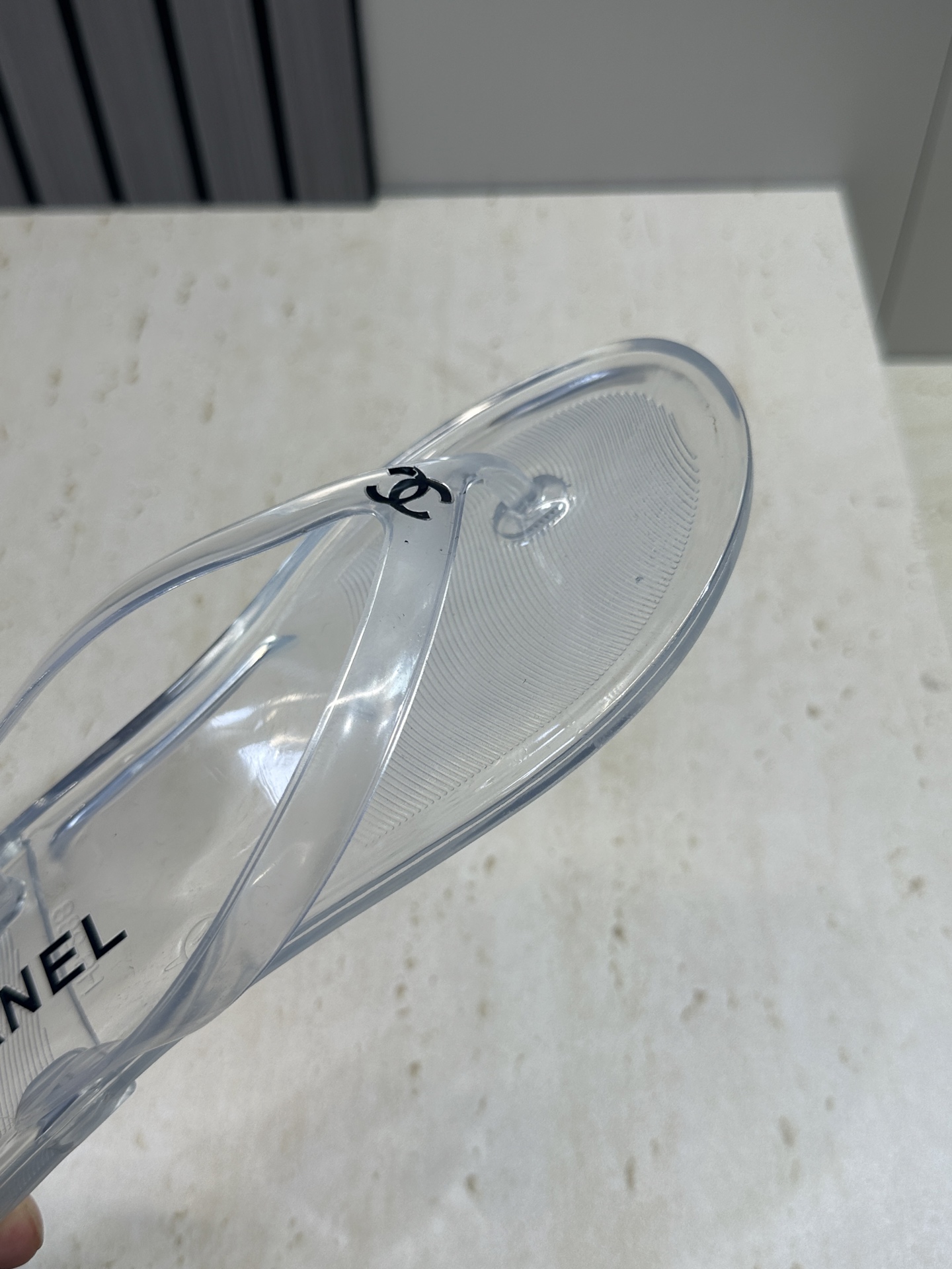 CHANEL 香奈儿 2026春夏平底休闲沙滩女鞋  小香双C字母logo圆头果冻色夹趾人字拖鞋Size
