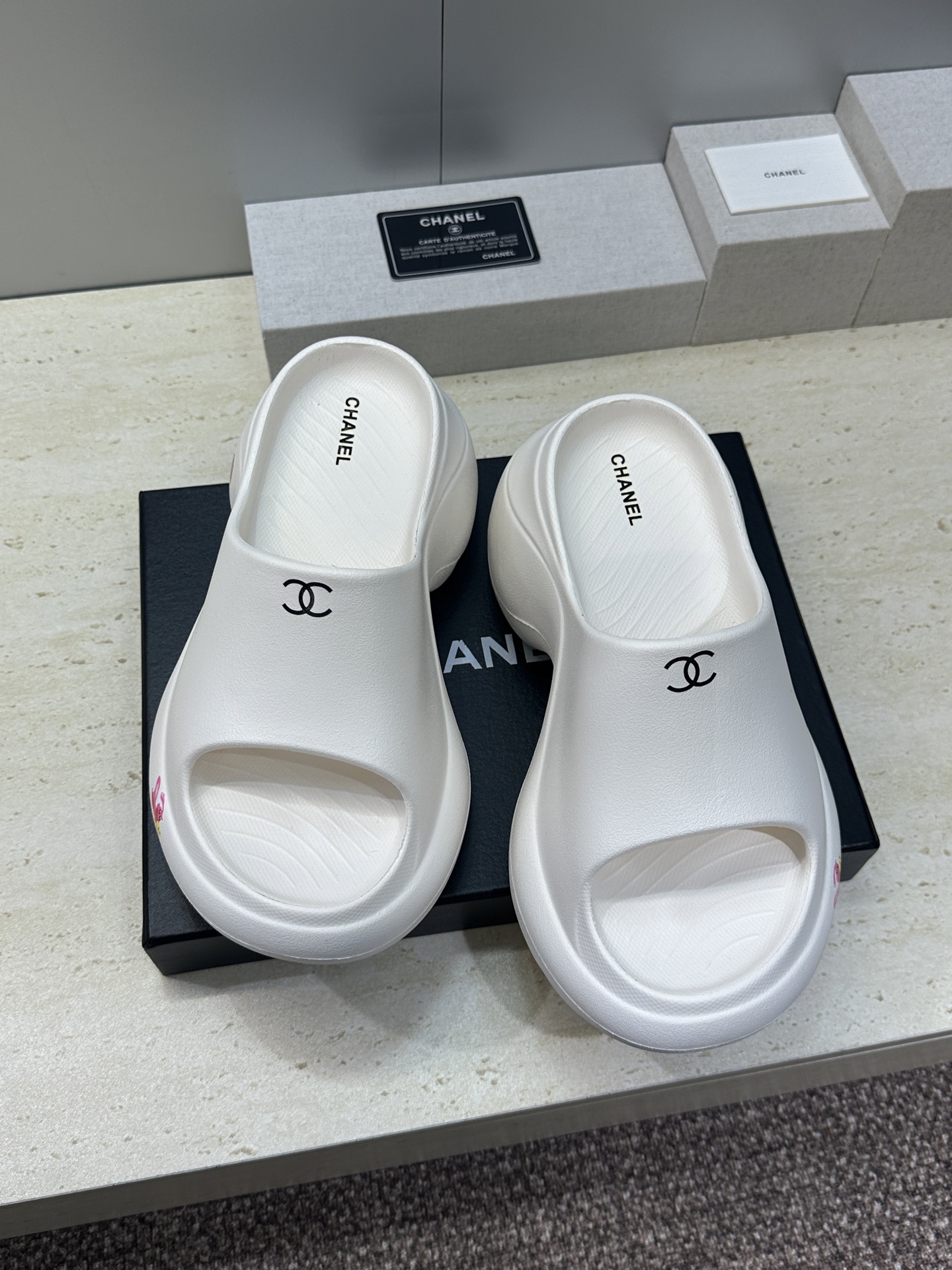 CHANEL 香奈儿 2026春夏新款休闲沙滩女鞋  小香双C字母logo厚底圆头露趾拼色凉拖鞋底厚:6