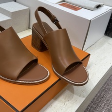 (配全套飞机盒)莞货 代购级 Hermes 爱马仕2026春夏新款高跟女鞋 H家字母logo五金扣粗跟圆 (配全套飞机盒)莞货 代购级 Hermes 爱马仕2026春夏新款高跟女鞋 H家字母logo五金扣粗跟圆