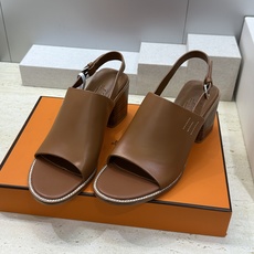 (配全套飞机盒)莞货 代购级 Hermes 爱马仕2026春夏新款高跟女鞋 H家字母logo五金扣粗跟圆 (配全套飞机盒)莞货 代购级 Hermes 爱马仕2026春夏新款高跟女鞋 H家字母logo五金扣粗跟圆