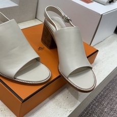 (配全套飞机盒)莞货 代购级 Hermes 爱马仕2026春夏新款高跟女鞋 H家字母logo五金扣粗跟圆 (配全套飞机盒)莞货 代购级 Hermes 爱马仕2026春夏新款高跟女鞋 H家字母logo五金扣粗跟圆