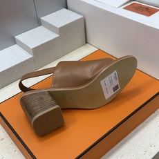 (配全套飞机盒)莞货 代购级 Hermes 爱马仕2026春夏新款高跟女鞋 H家字母logo五金扣粗跟圆 (配全套飞机盒)莞货 代购级 Hermes 爱马仕2026春夏新款高跟女鞋 H家字母logo五金扣粗跟圆