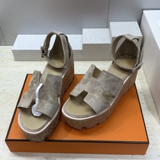 (配飞机盒) 莞货 顶级版 Hermes 爱马仕 春夏经典款 Luce 厚底拼色坡跟女鞋 H家字母log (配飞机盒) 莞货 顶级版 Hermes 爱马仕 春夏经典款 Luce 厚底拼色坡跟女鞋 H家字母log