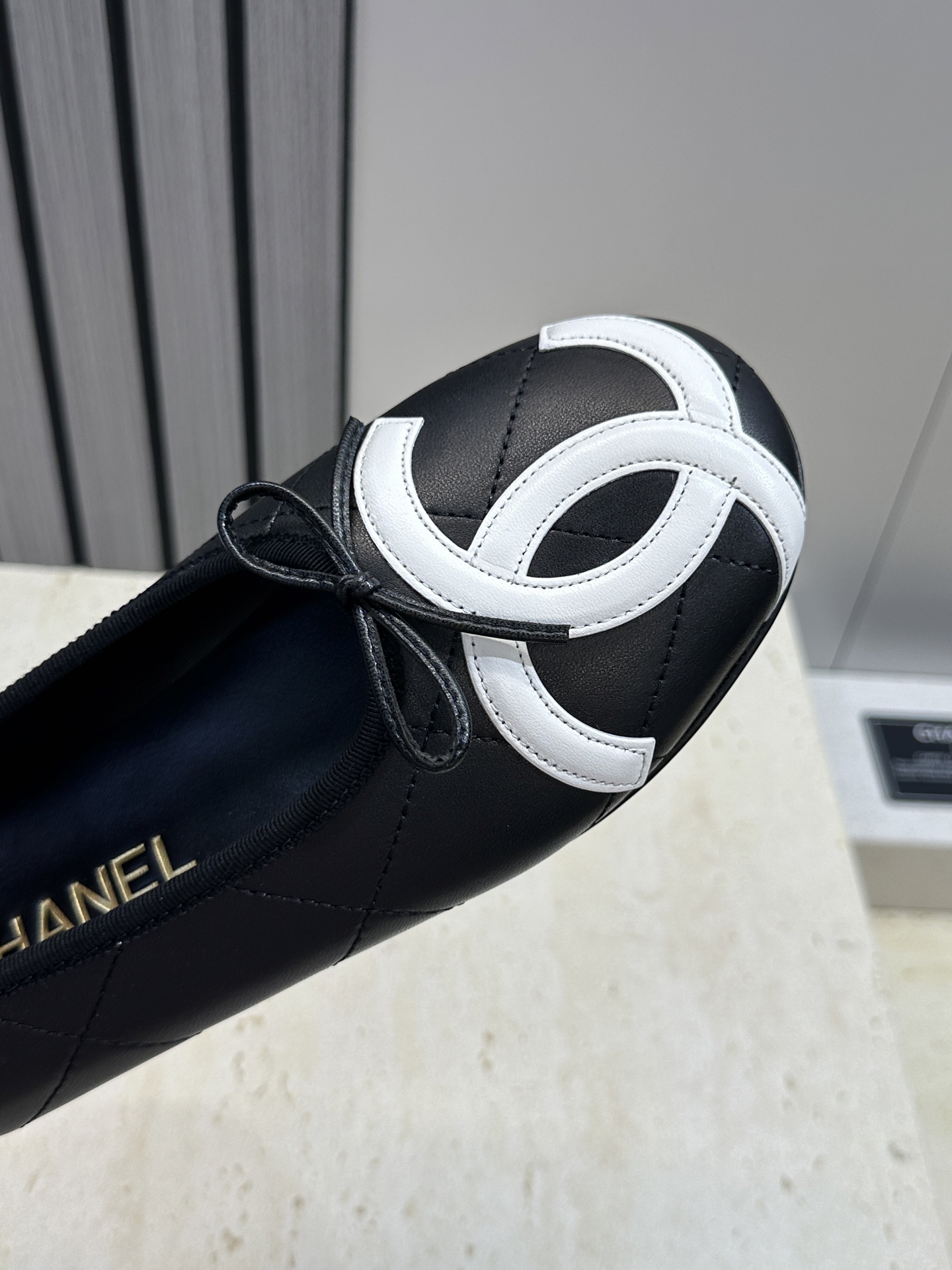 Chanel 香奈儿 2026春夏新款玛丽珍芭蕾舞娃娃女鞋 小香双C字母logo平底圆头蝴蝶结拼色单鞋 