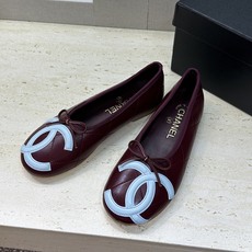 Chanel 香奈儿 2026春夏新款玛丽珍芭蕾舞娃娃女鞋 小香双C字母logo平底圆头蝴蝶结拼色单鞋 Chanel 香奈儿 2026春夏新款玛丽珍芭蕾舞娃娃女鞋 小香双C字母logo平底圆头蝴蝶结拼色单鞋