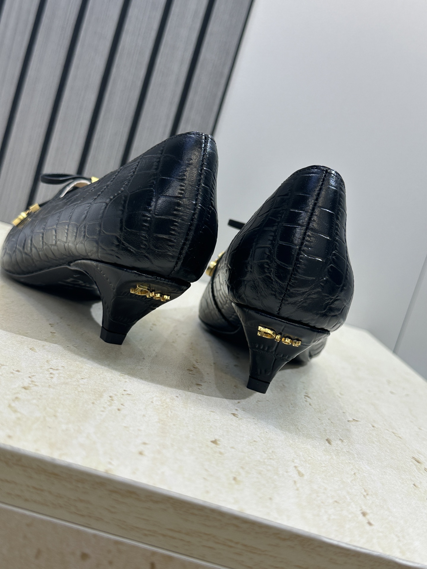 迪奥 Dior 2026 春夏新款高定系列 Muse 高跟蝴蝶结流苏玛丽珍芭蕾舞女鞋  明星同款CD字母