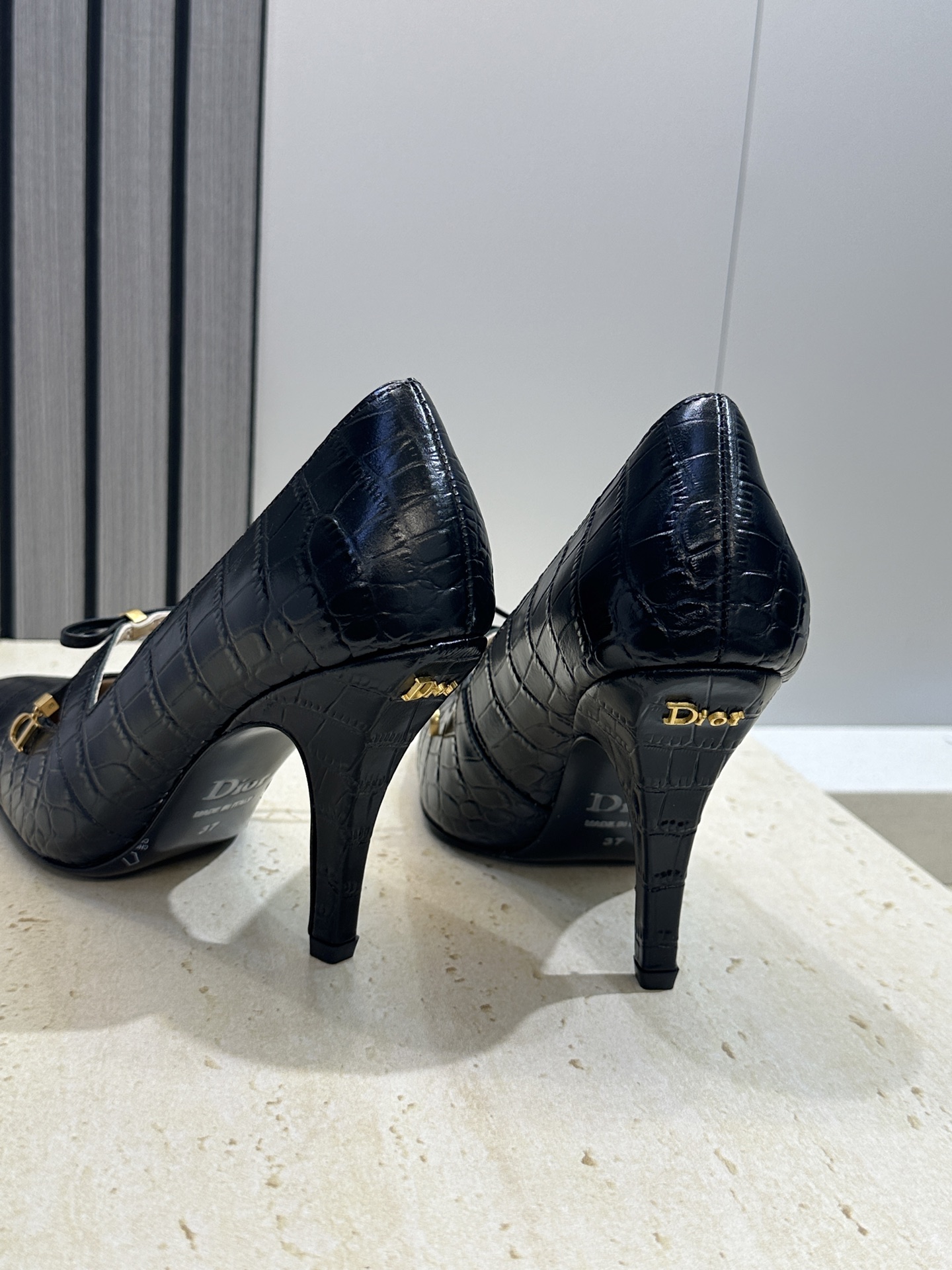 迪奥 Dior 2026 春夏新款高定系列 Muse 高跟蝴蝶结流苏玛丽珍芭蕾舞女鞋  明星同款CD字母