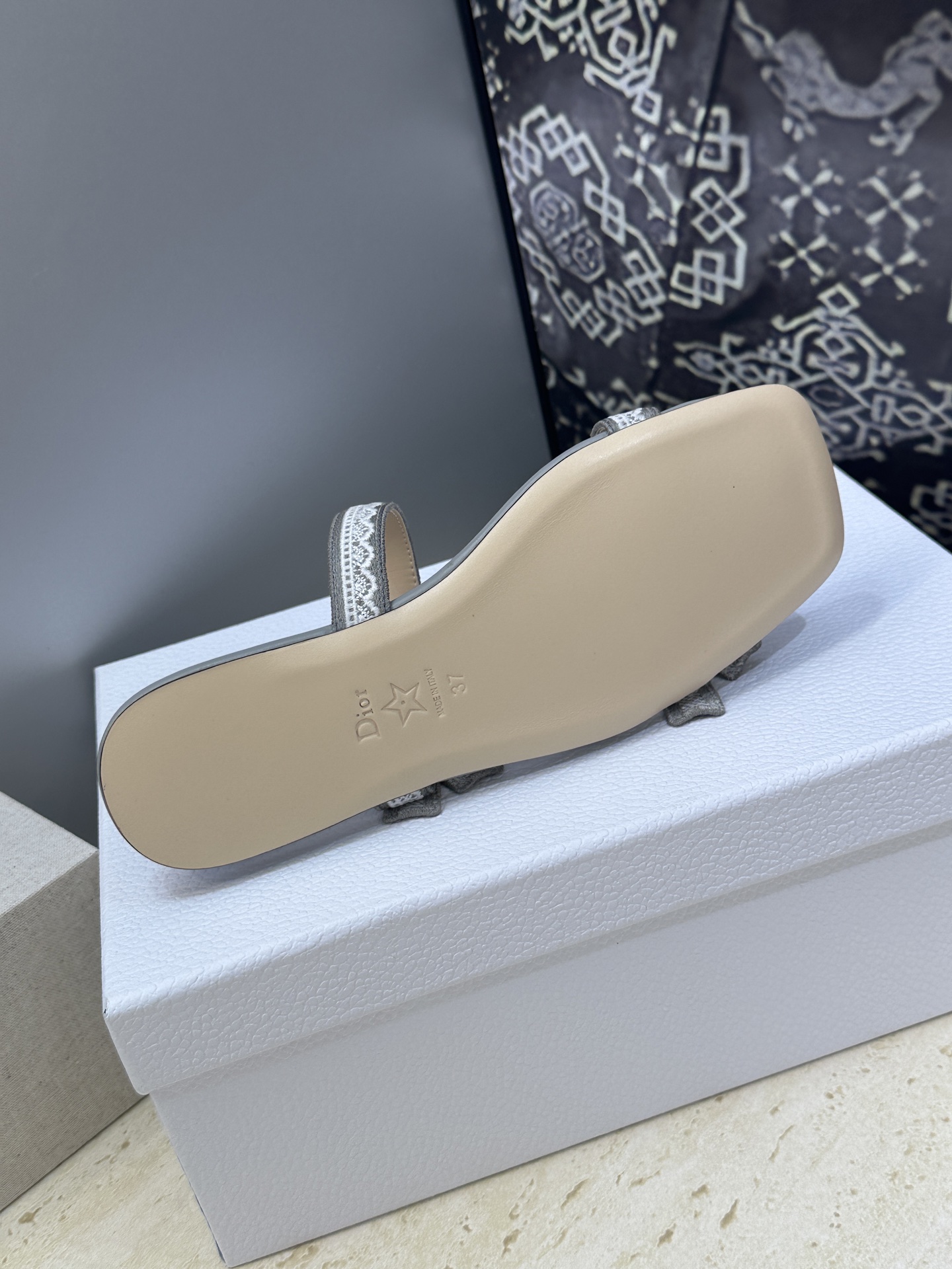 J'ADIOR 迪奥 Dior 2026 春夏新款高定系列Dentelle平底蝴蝶结织带女鞋  明星同款