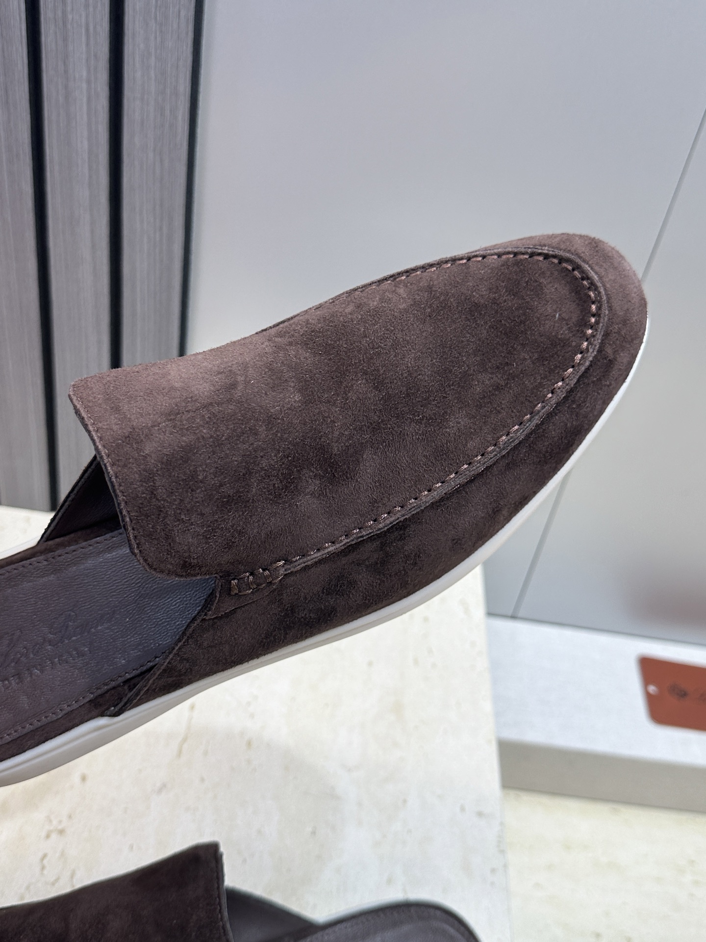(配全套飞机盒)LORO PIANA 诺悠.翩雅 经典春夏果冻色平底穆勒凉拖男鞋 LP字母logo糖果色