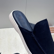 (配全套飞机盒)LORO PIANA 诺悠.翩雅 经典春夏果冻色平底穆勒凉拖男鞋 LP字母logo糖果色 (配全套飞机盒)LORO PIANA 诺悠.翩雅 经典春夏果冻色平底穆勒凉拖男鞋 LP字母logo糖果色