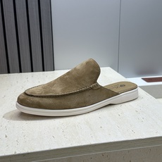 (配全套飞机盒)LORO PIANA 诺悠.翩雅 经典春夏果冻色平底穆勒凉拖男鞋 LP字母logo糖果色 (配全套飞机盒)LORO PIANA 诺悠.翩雅 经典春夏果冻色平底穆勒凉拖男鞋 LP字母logo糖果色