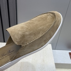 (配全套飞机盒)LORO PIANA 诺悠.翩雅 经典春夏果冻色平底穆勒凉拖男鞋 LP字母logo糖果色 (配全套飞机盒)LORO PIANA 诺悠.翩雅 经典春夏果冻色平底穆勒凉拖男鞋 LP字母logo糖果色