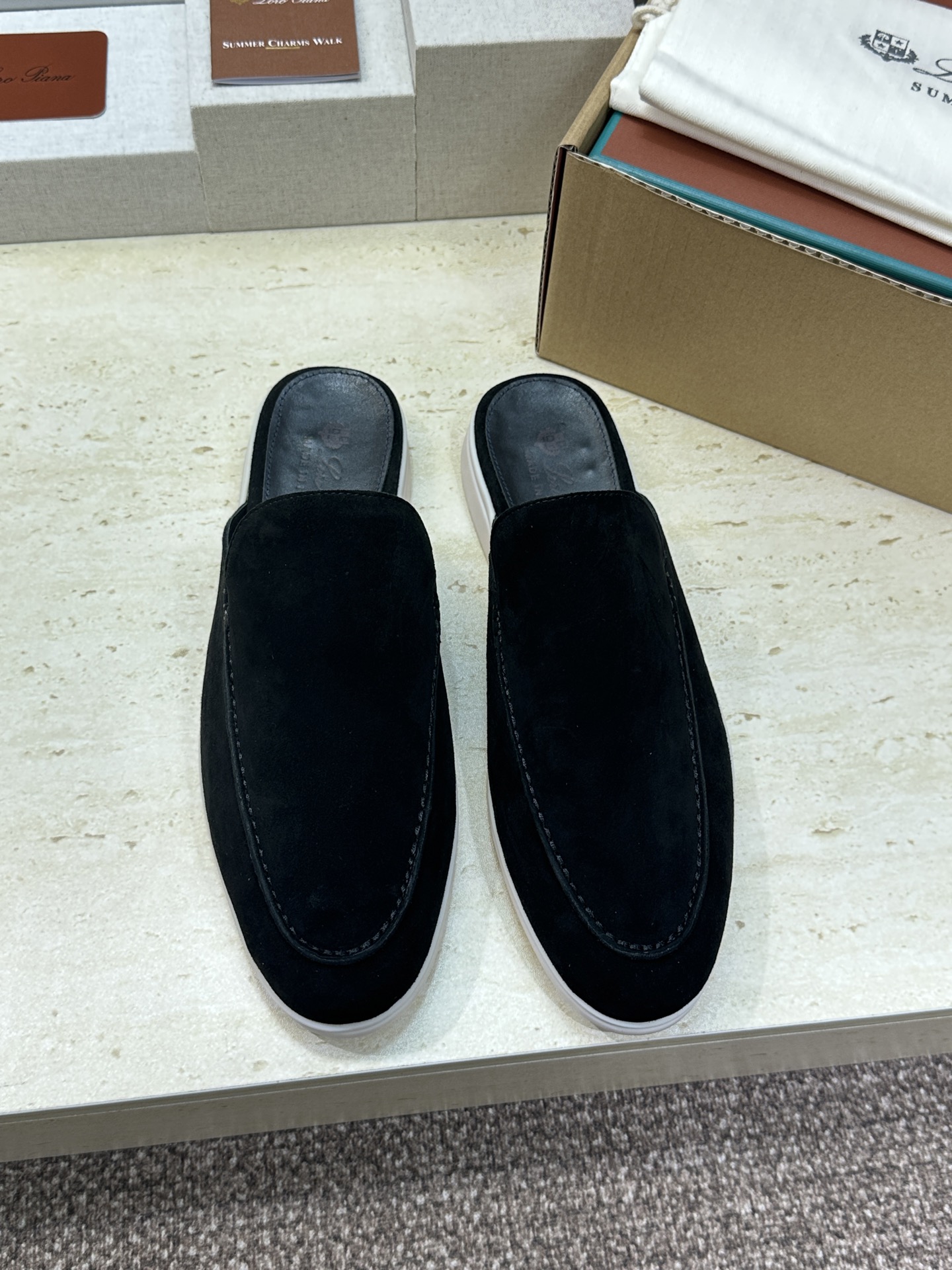 (配全套飞机盒)LORO PIANA 诺悠.翩雅 经典春夏果冻色平底穆勒凉拖男鞋 LP字母logo糖果色