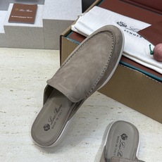(配全套飞机盒)LORO PIANA 诺悠.翩雅 经典春夏果冻色平底穆勒凉拖男鞋 LP字母logo糖果色 (配全套飞机盒)LORO PIANA 诺悠.翩雅 经典春夏果冻色平底穆勒凉拖男鞋 LP字母logo糖果色
