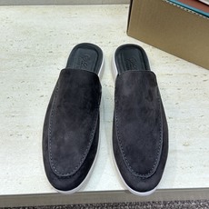 (配全套飞机盒)LORO PIANA 诺悠.翩雅 经典春夏果冻色平底穆勒凉拖男鞋 LP字母logo糖果色 (配全套飞机盒)LORO PIANA 诺悠.翩雅 经典春夏果冻色平底穆勒凉拖男鞋 LP字母logo糖果色