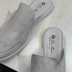 (配全套飞机盒)LORO PIANA 诺悠.翩雅 经典春夏果冻色平底穆勒凉拖男鞋 LP字母logo糖果色 (配全套飞机盒)LORO PIANA 诺悠.翩雅 经典春夏果冻色平底穆勒凉拖男鞋 LP字母logo糖果色