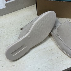 (配全套飞机盒)LORO PIANA 诺悠.翩雅 经典春夏果冻色平底穆勒凉拖男鞋 LP字母logo糖果色 (配全套飞机盒)LORO PIANA 诺悠.翩雅 经典春夏果冻色平底穆勒凉拖男鞋 LP字母logo糖果色