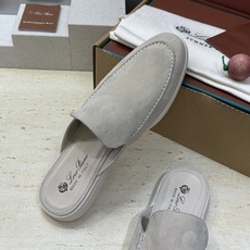 (配全套飞机盒)LORO PIANA 诺悠.翩雅 经典春夏果冻色平底穆勒凉拖男鞋 LP字母logo糖果色 (配全套飞机盒)LORO PIANA 诺悠.翩雅 经典春夏果冻色平底穆勒凉拖男鞋 LP字母logo糖果色