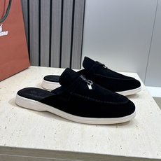 (配全套飞机盒)LORO PIANA 诺悠.翩雅 经典春夏果冻色平底流苏穆勒凉拖女鞋 LP字母logo五 (配全套飞机盒)LORO PIANA 诺悠.翩雅 经典春夏果冻色平底流苏穆勒凉拖女鞋 LP字母logo五