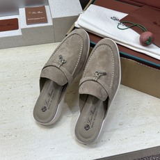 (配全套飞机盒)LORO PIANA 诺悠.翩雅 经典春夏果冻色平底流苏穆勒凉拖女鞋 LP字母logo五 (配全套飞机盒)LORO PIANA 诺悠.翩雅 经典春夏果冻色平底流苏穆勒凉拖女鞋 LP字母logo五