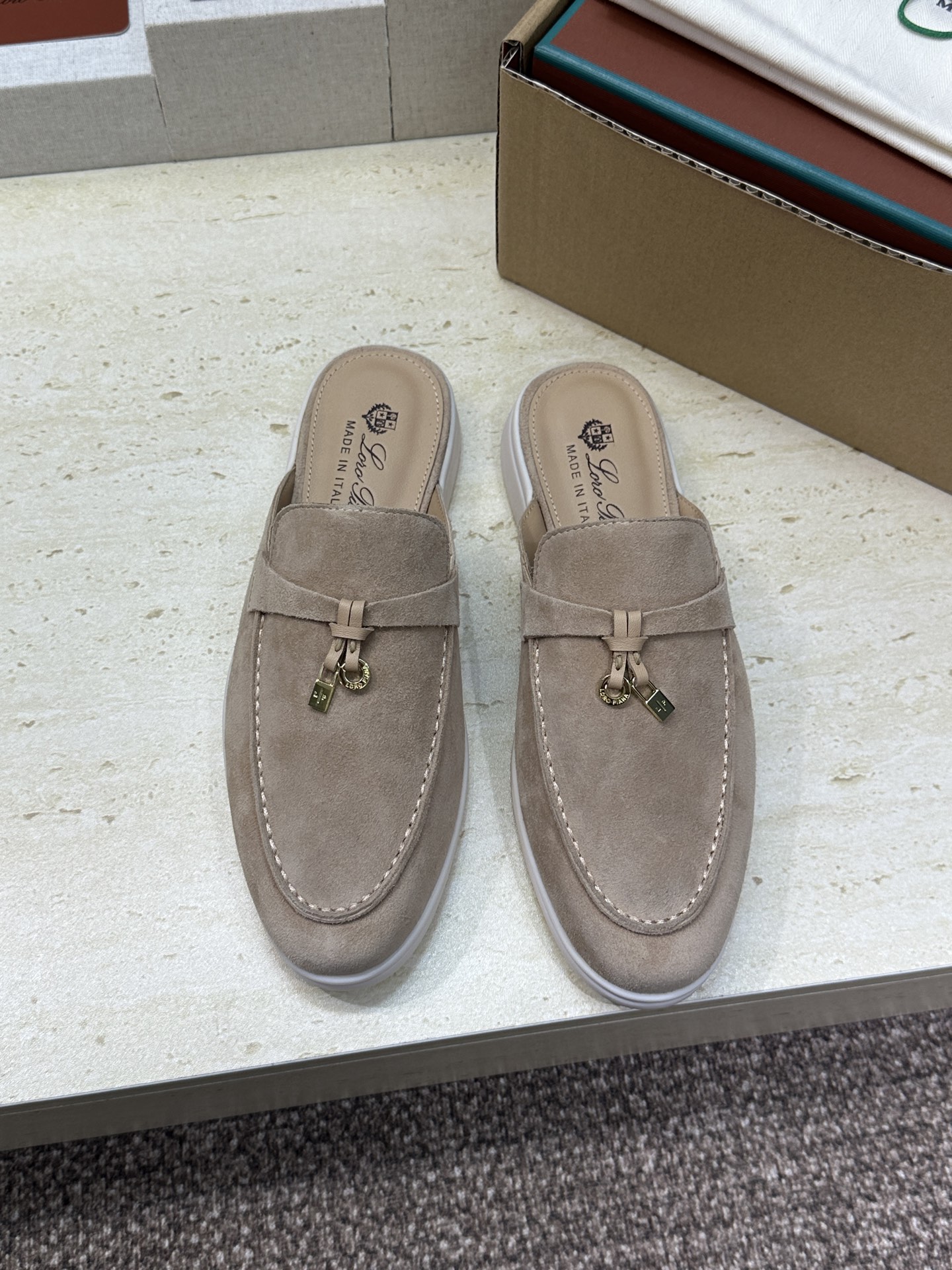 (配全套飞机盒)LORO PIANA 诺悠.翩雅 经典春夏果冻色平底流苏穆勒凉拖女鞋 LP字母logo五