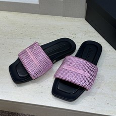 Alexanderwang 2026春夏新款水钻女鞋 亚历山大.王 字母logo平底方头露趾凉拖鞋材质: Alexanderwang 2026春夏新款水钻女鞋 亚历山大.王 字母logo平底方头露趾凉拖鞋材质:
